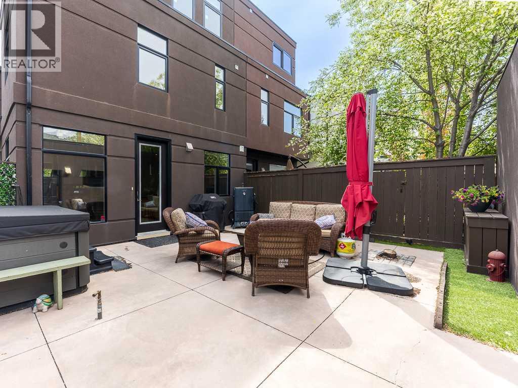 Single Family House for Sale in   Avenue SW Richmond Calgary 