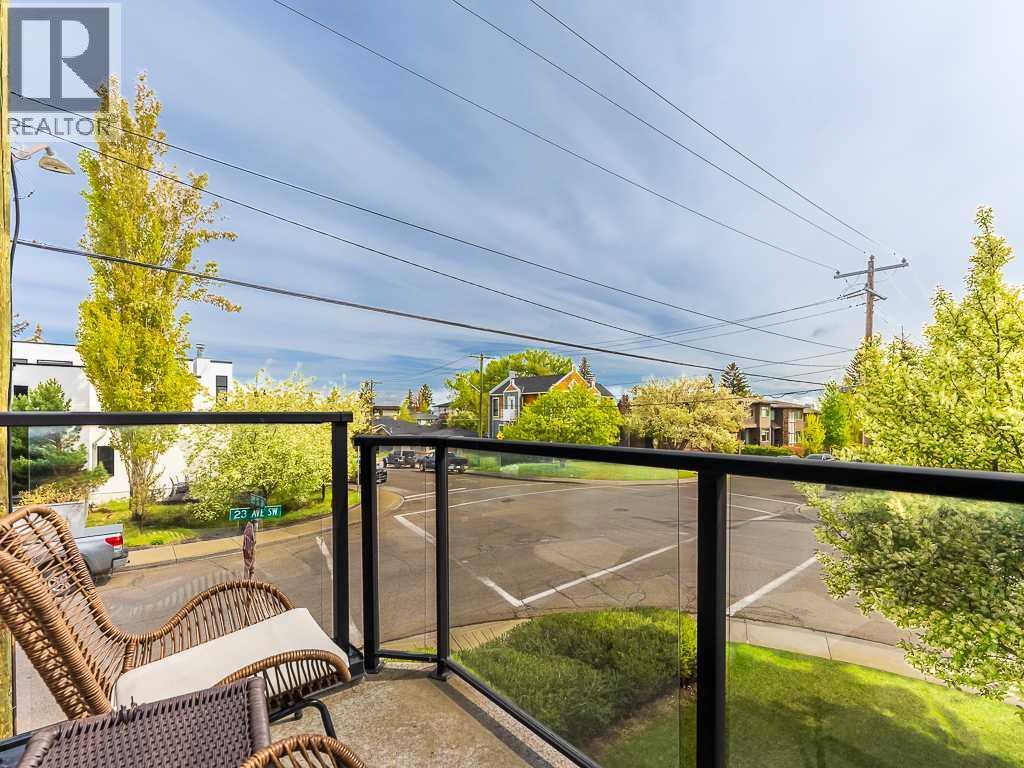 Single Family House for Sale in   Avenue SW Richmond Calgary 