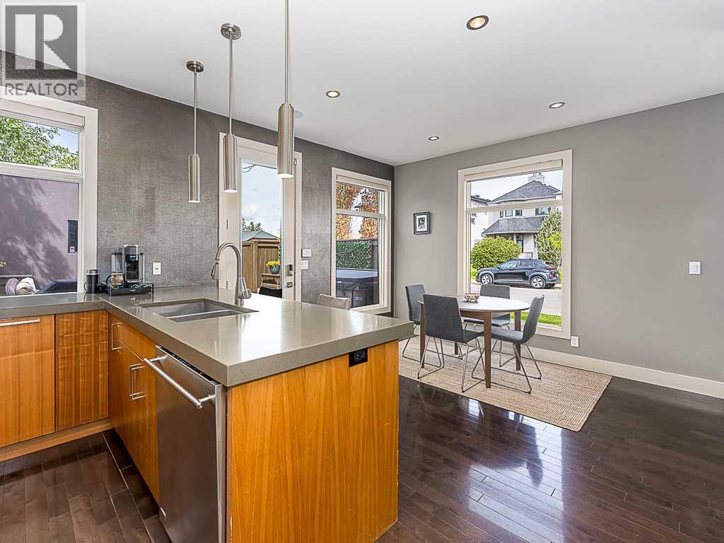 Single Family House for Sale in   Avenue SW Richmond Calgary 