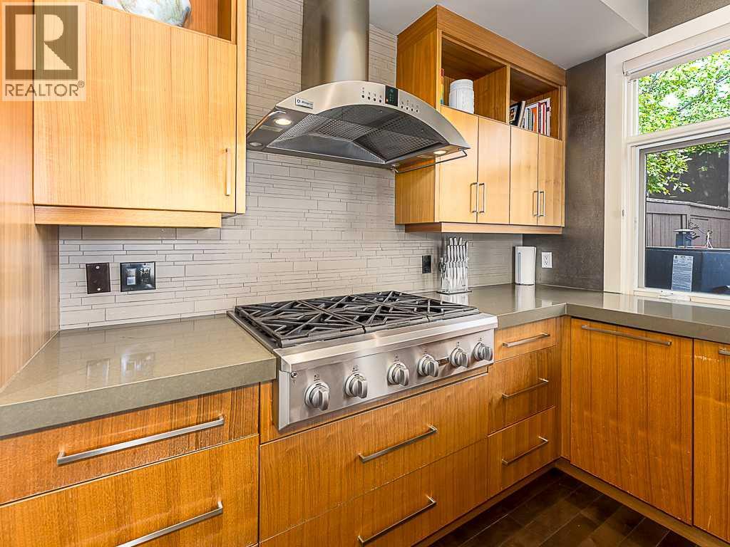 Single Family House for Sale in   Avenue SW Richmond Calgary 