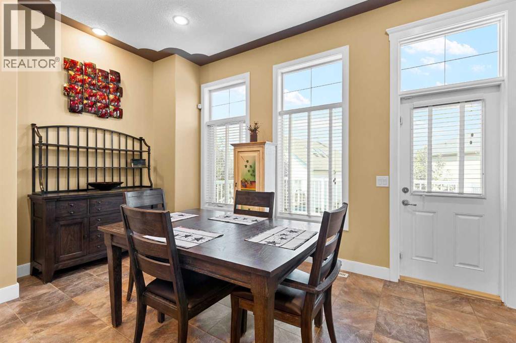 Photo 14 of 117 Kingsland Court Se, Airdrie AB