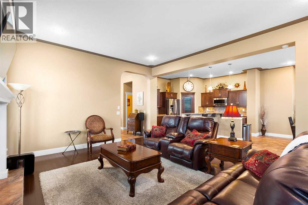 Photo 8 of 117 Kingsland Court Se, Airdrie AB