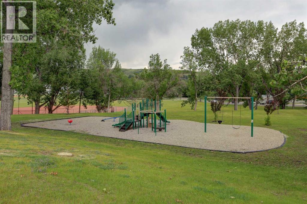 Photo 33 of 3803 19 Street Nw, Calgary AB