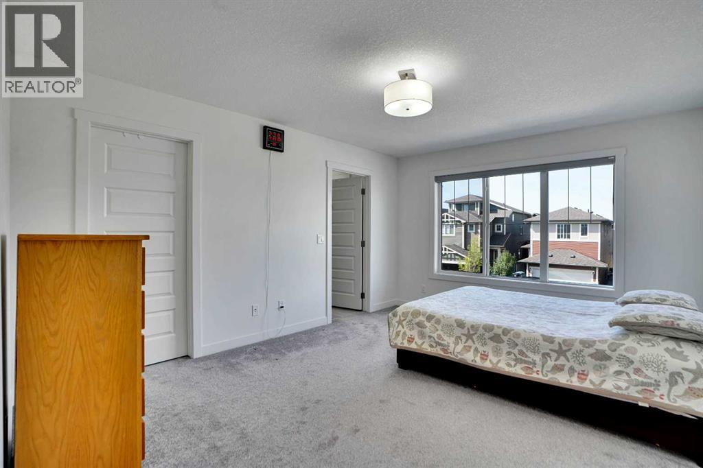 Single Family House for Sale in  Saddlestone Grove NE Saddle Ridge Calgary 