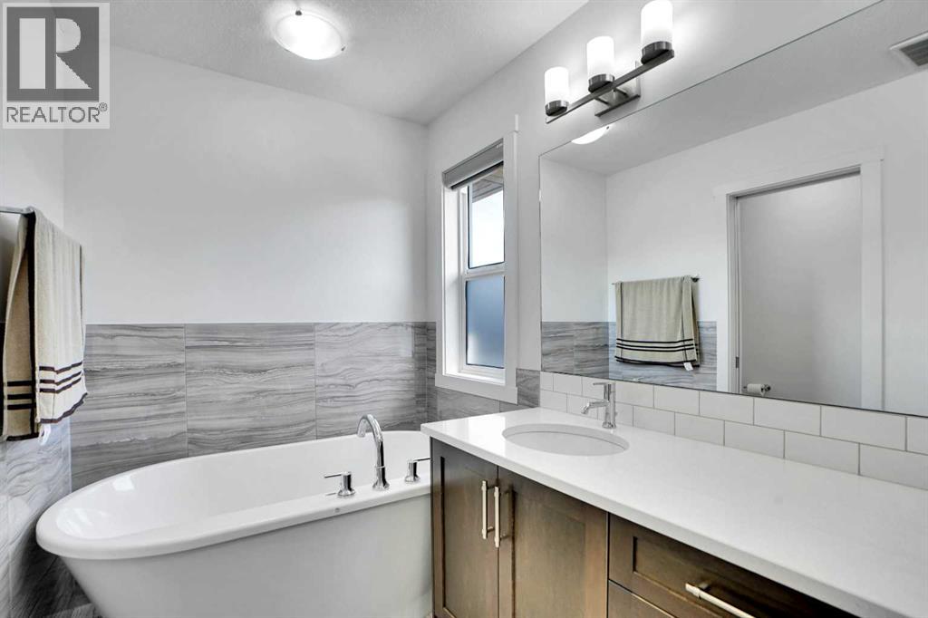 Single Family House for Sale in  Saddlestone Grove NE Saddle Ridge Calgary 
