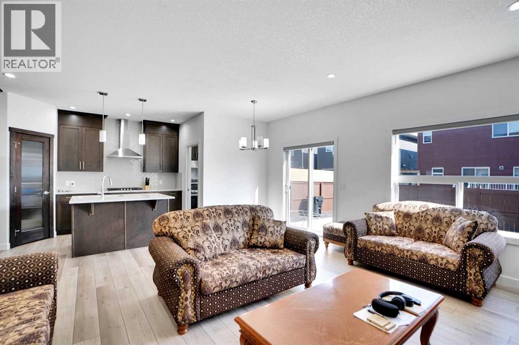 Single Family House for Sale in  Saddlestone Grove NE Saddle Ridge Calgary 