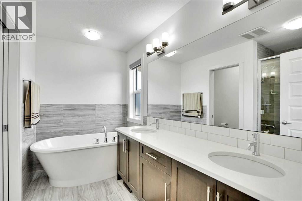 Single Family House for Sale in  Saddlestone Grove NE Saddle Ridge Calgary 