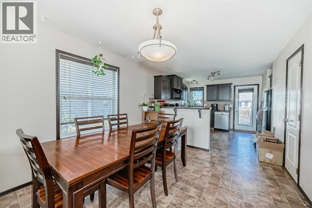 Photo 11 of 16 Wilkinson Circle, Sylvan Lake AB