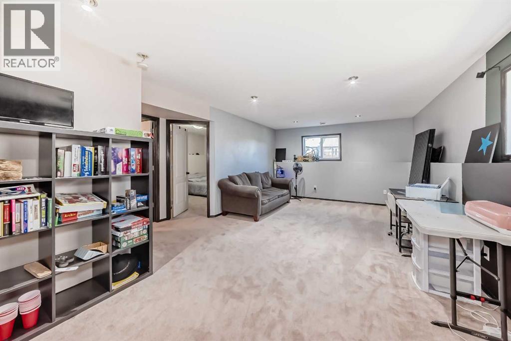 Photo 22 of 16 Wilkinson Circle, Sylvan Lake AB