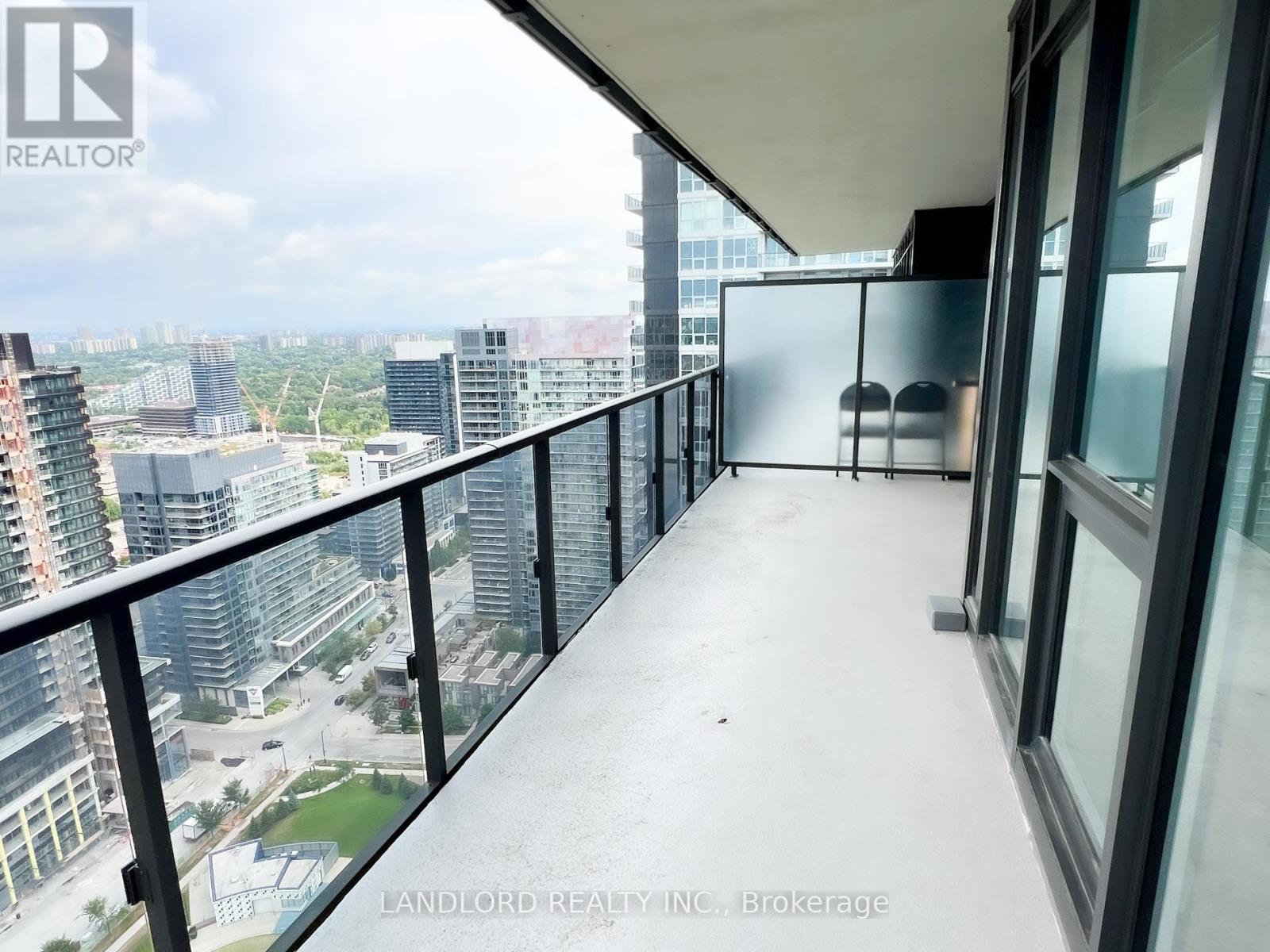 Photo 30 of 3707 85 Mcmahon Drive, Toronto ON