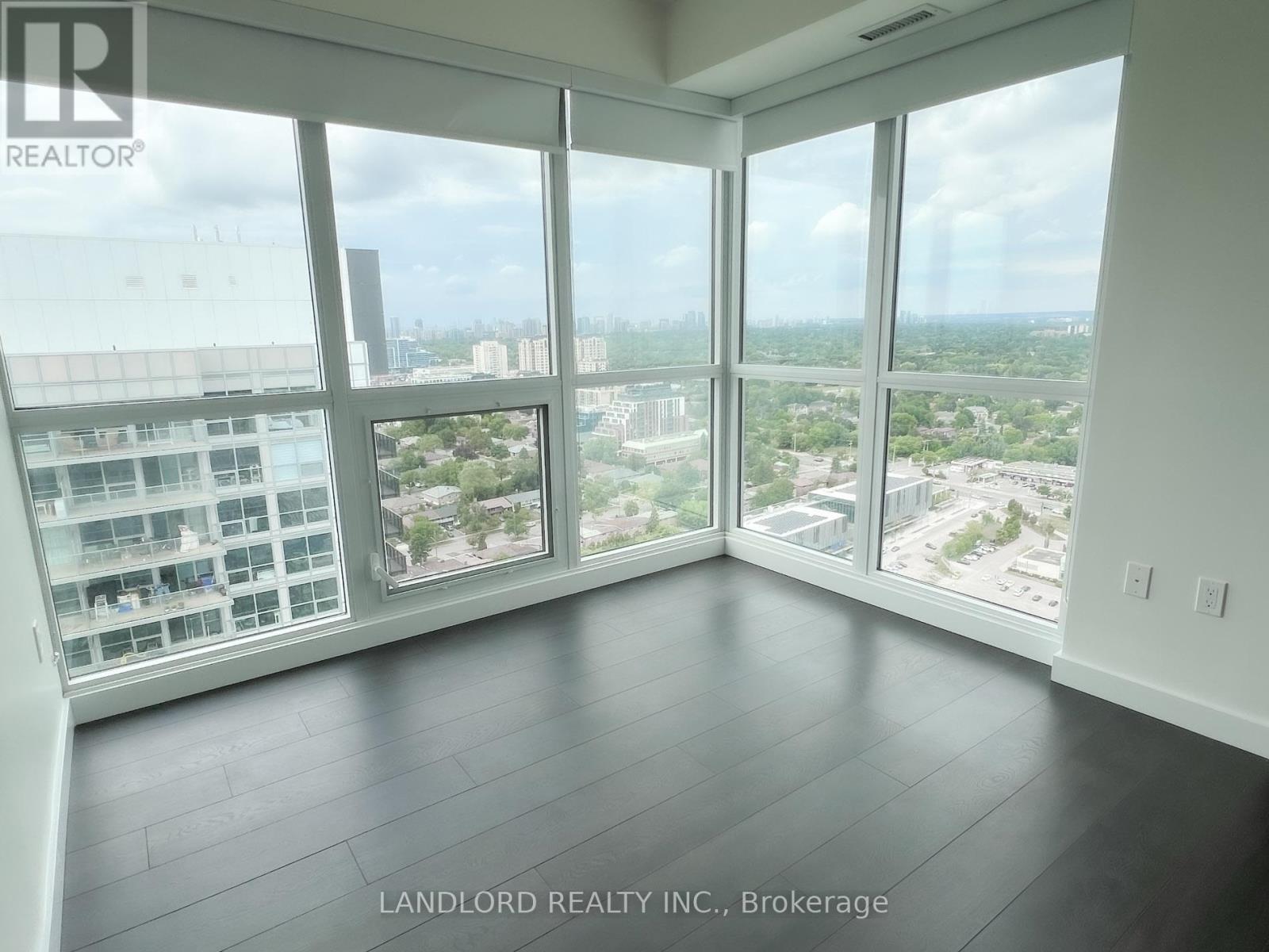 Photo 32 of 3707 85 Mcmahon Drive, Toronto ON