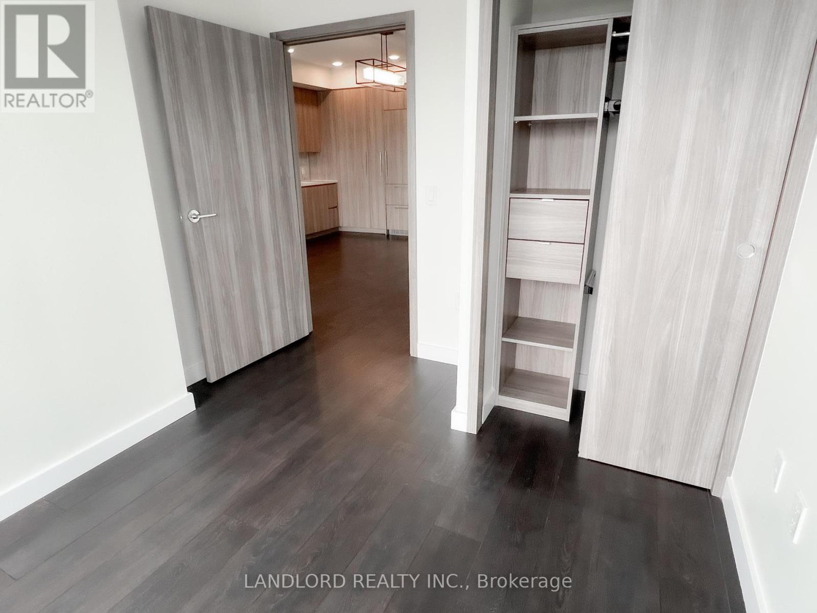 Photo 28 of 3707 85 Mcmahon Drive, Toronto ON
