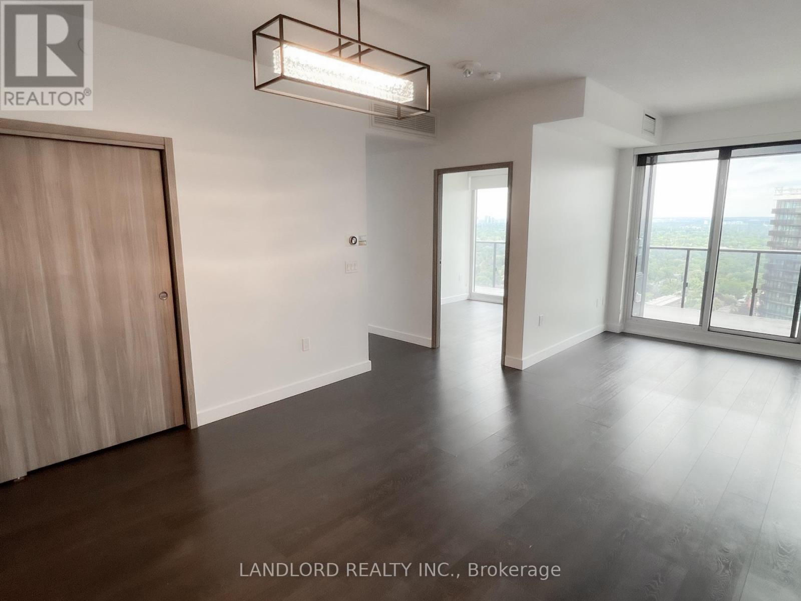 Photo 12 of 3707 85 Mcmahon Drive, Toronto ON