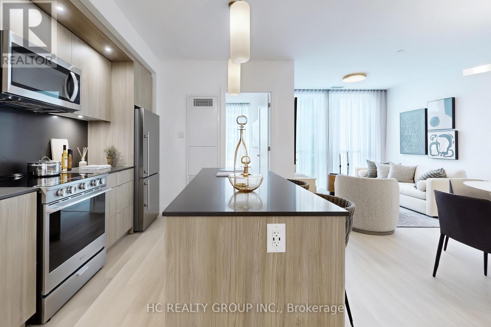 Photo 18 of 222 30 Inn On The Park Drive, Toronto ON