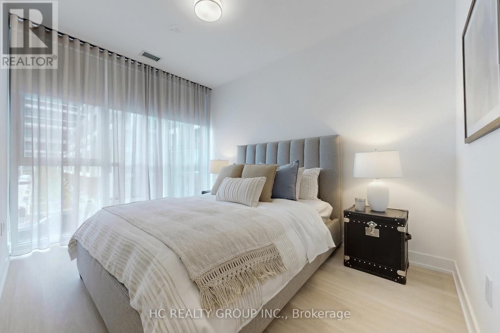 Photo 31 of 222 30 Inn On The Park Drive, Toronto ON