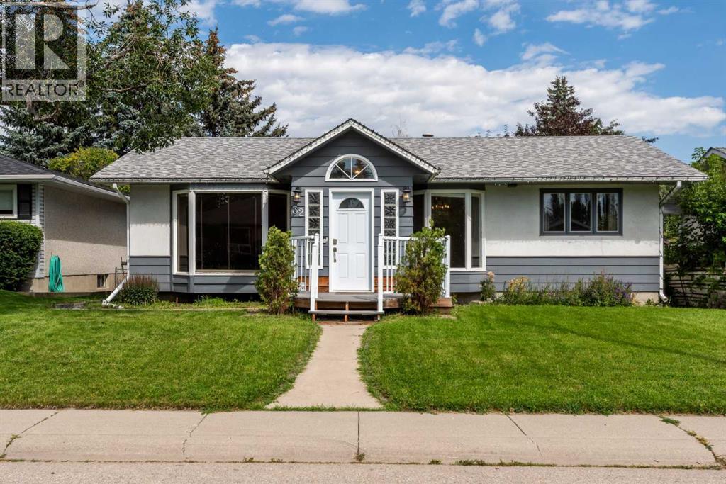 32 Atlanta Crescent SE, Calgary, Alberta