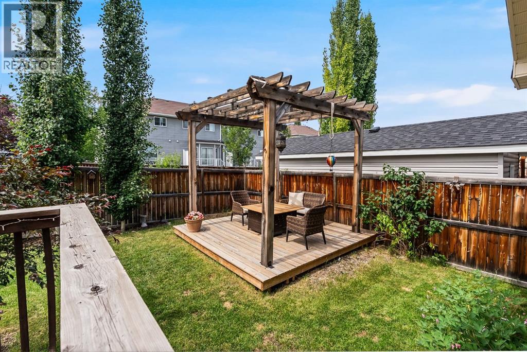 Single Family House for Sale in  Shawinigan Way SW Shawnessy Calgary 