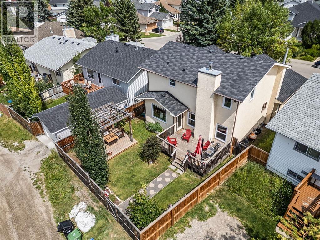 Single Family House for Sale in  Shawinigan Way SW Shawnessy Calgary 