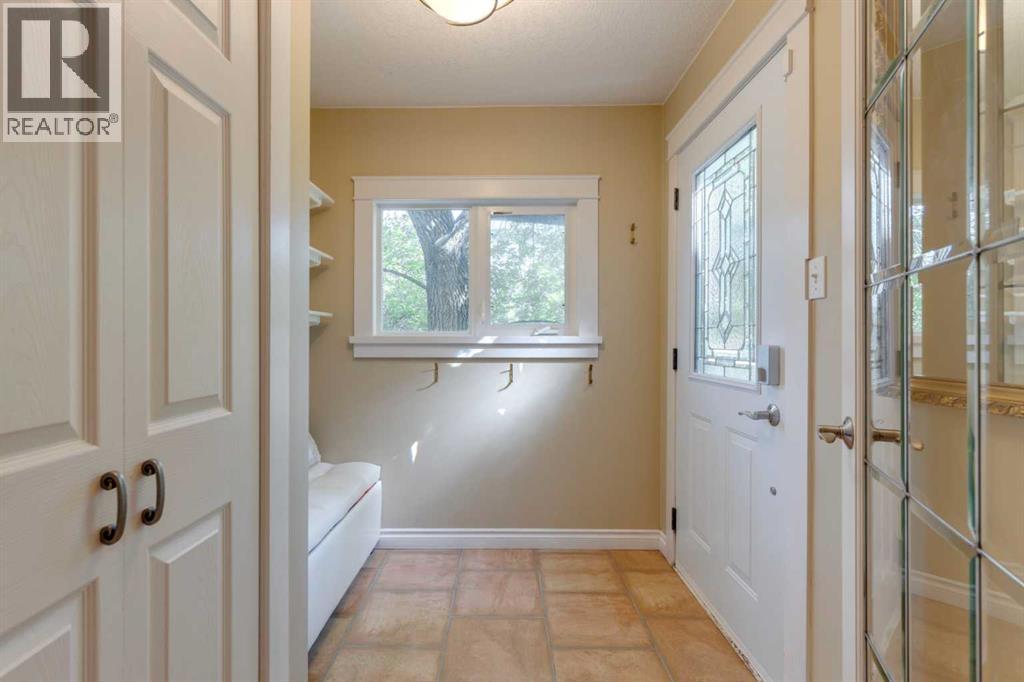 Single Family House for Sale in   Avenue NE Tuxedo Park Calgary 