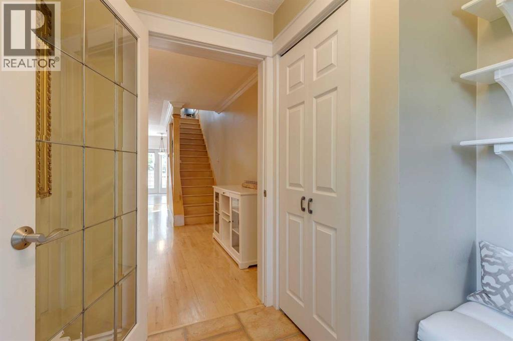 Single Family House for Sale in   Avenue NE Tuxedo Park Calgary 