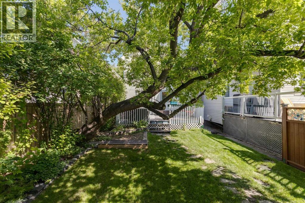 Single Family House for Sale in   Avenue NE Tuxedo Park Calgary 
