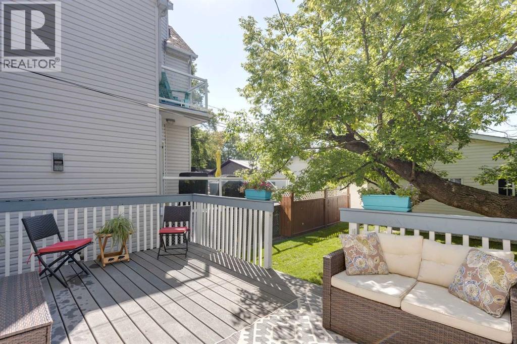Single Family House for Sale in   Avenue NE Tuxedo Park Calgary 