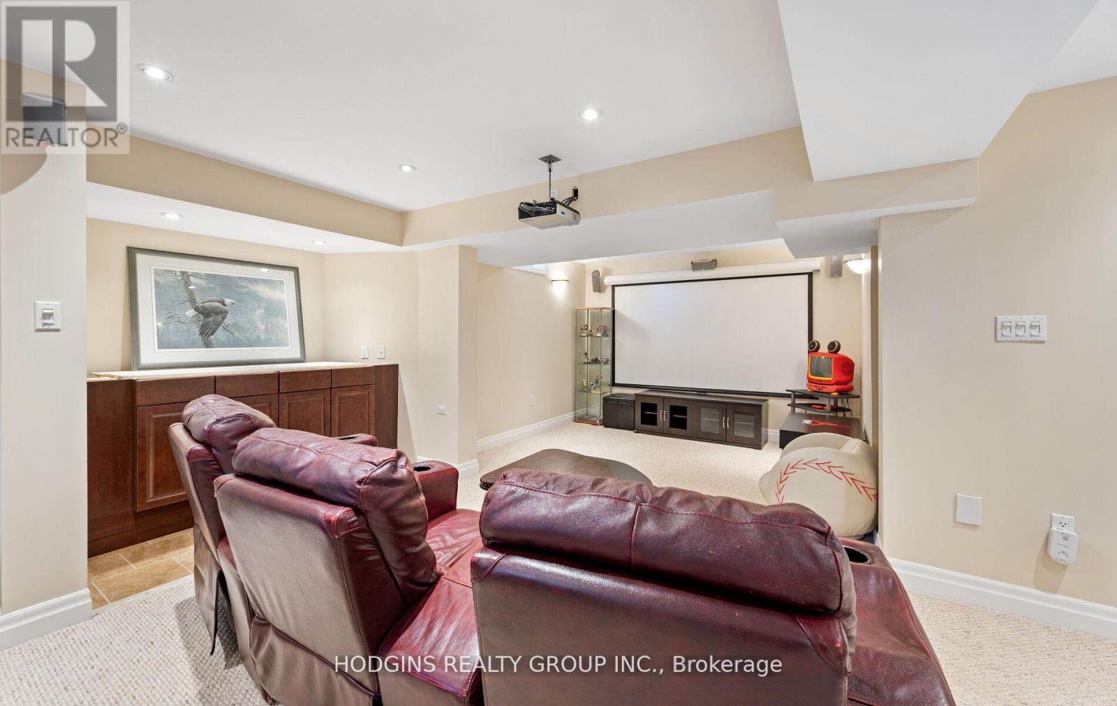 Photo 33 of 1376 Avon Drive, Mississauga ON