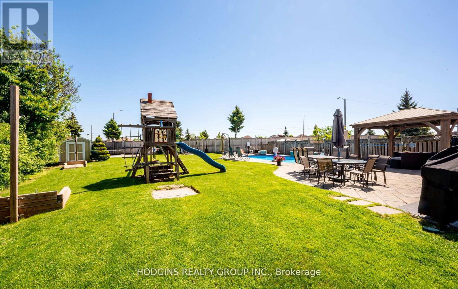 Photo 43 of 1376 Avon Drive, Mississauga ON