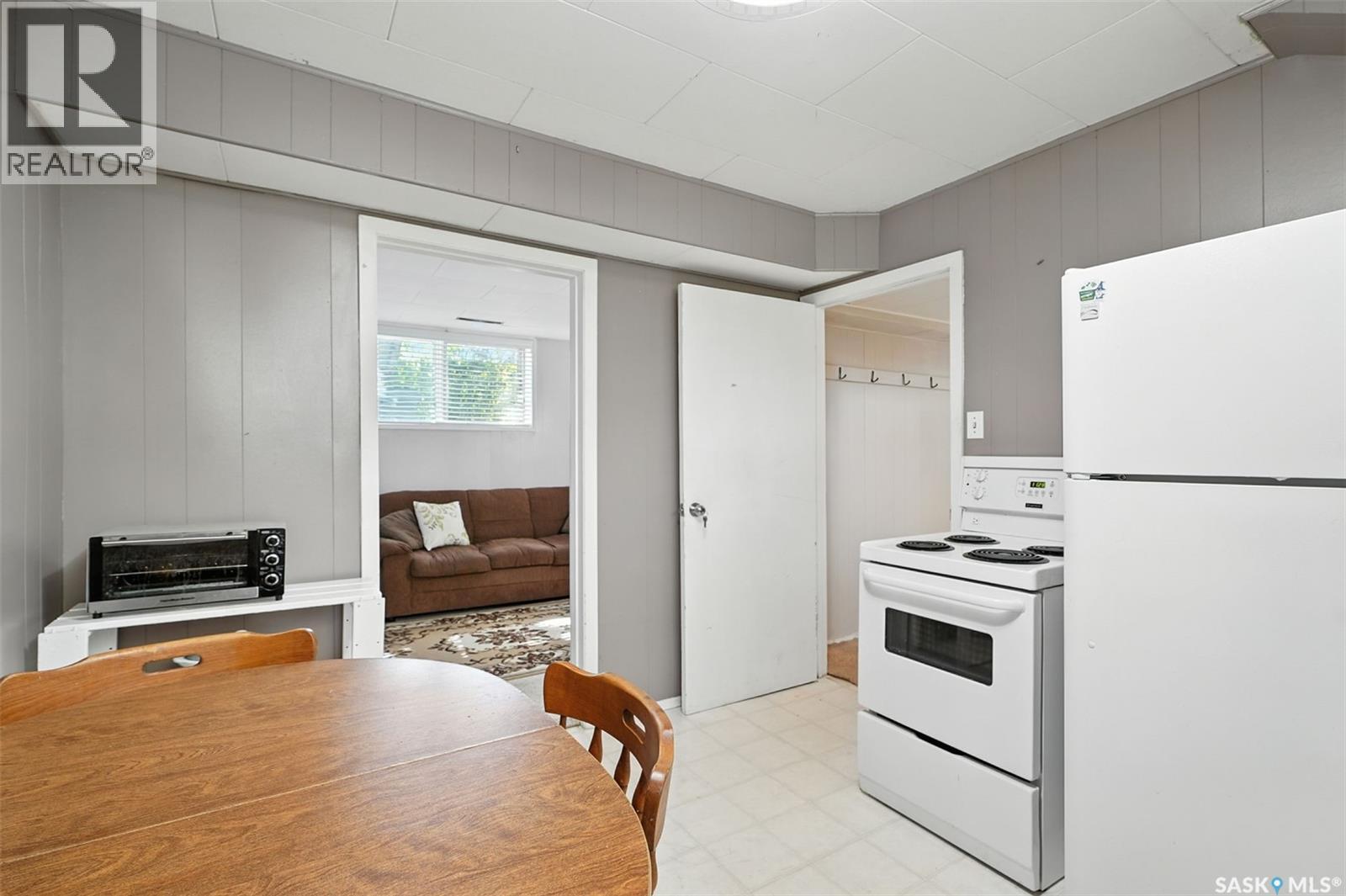 Photo 16 of 204 Evans Street, Saskatoon SK