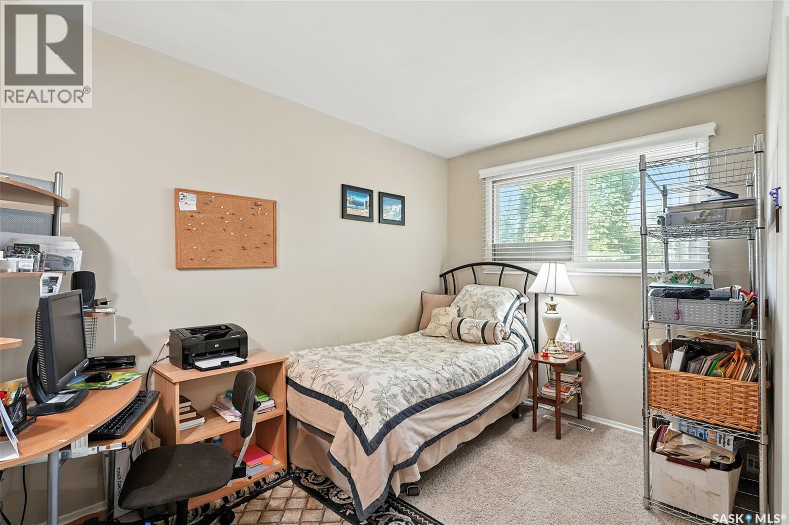 Photo 5 of 204 Evans Street, Saskatoon SK