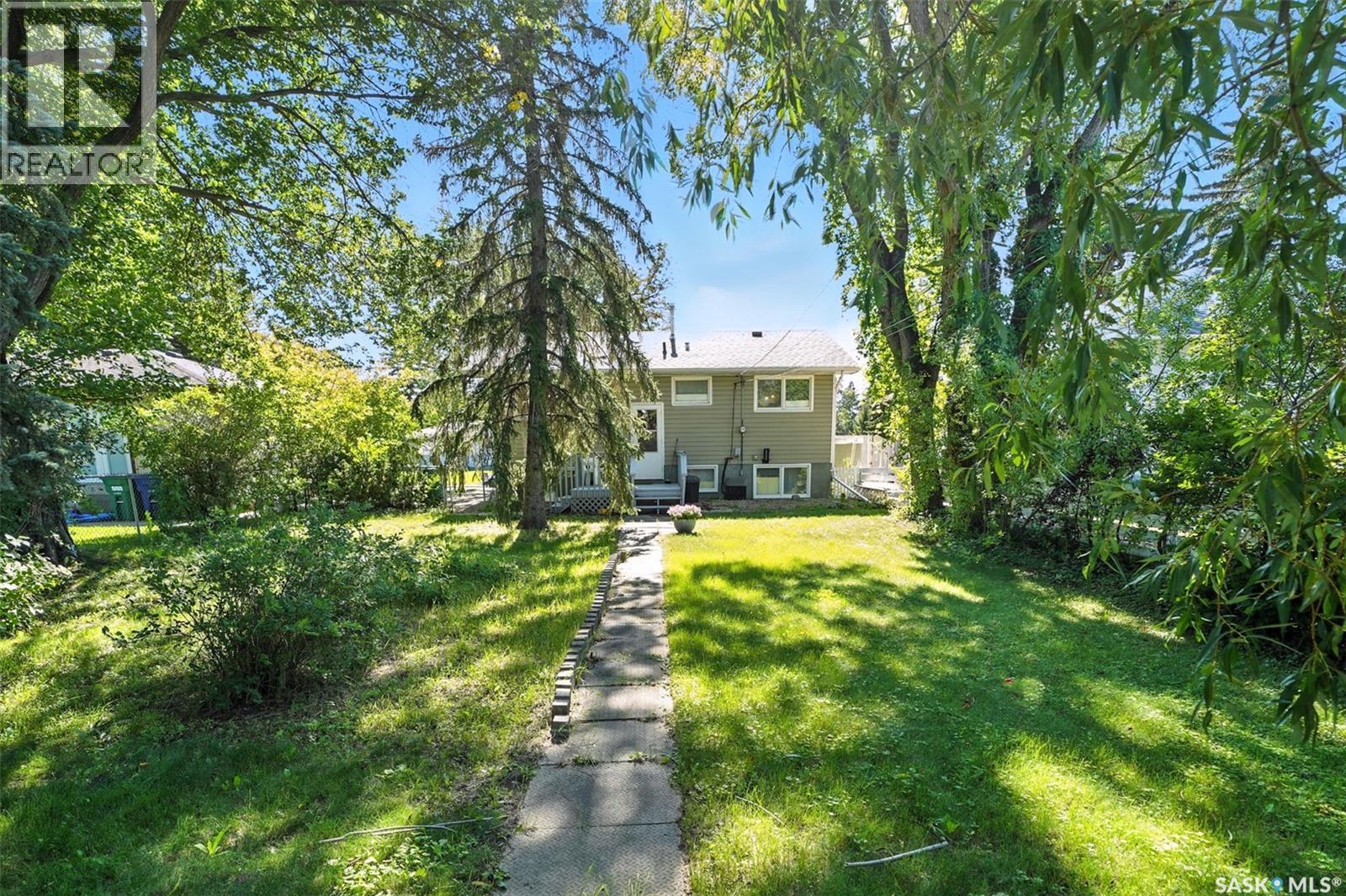 Photo 8 of 204 Evans Street, Saskatoon SK