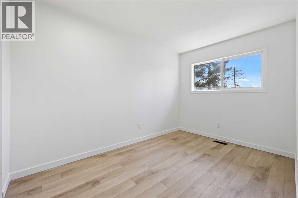 Single Family House for Sale in    Avenue SE Forest Heights Calgary 
