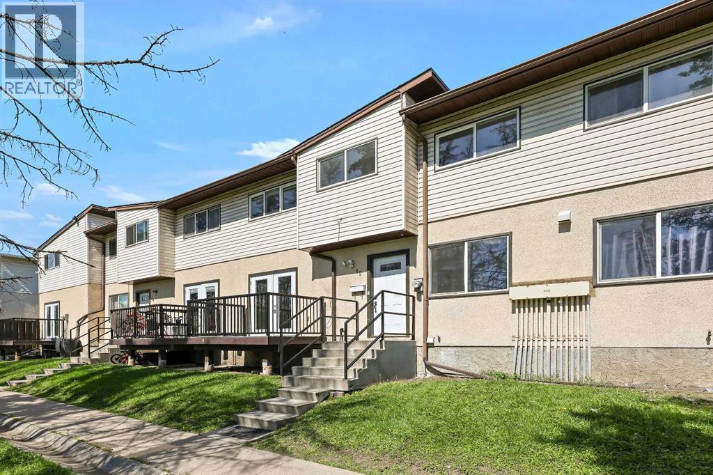 Single Family House for Sale in    Avenue SE Forest Heights Calgary 