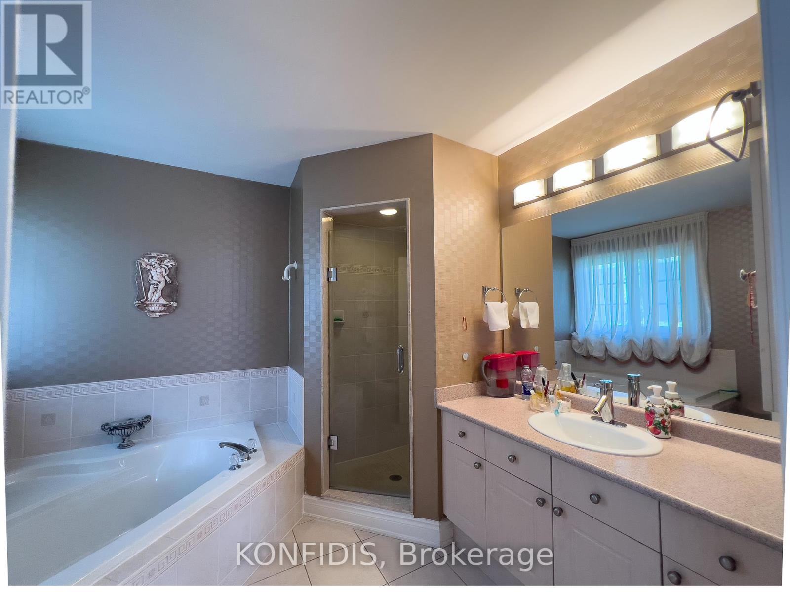 Single Family House for Sale in  MINTWOOD ROAD Vaughan (Patterson) 