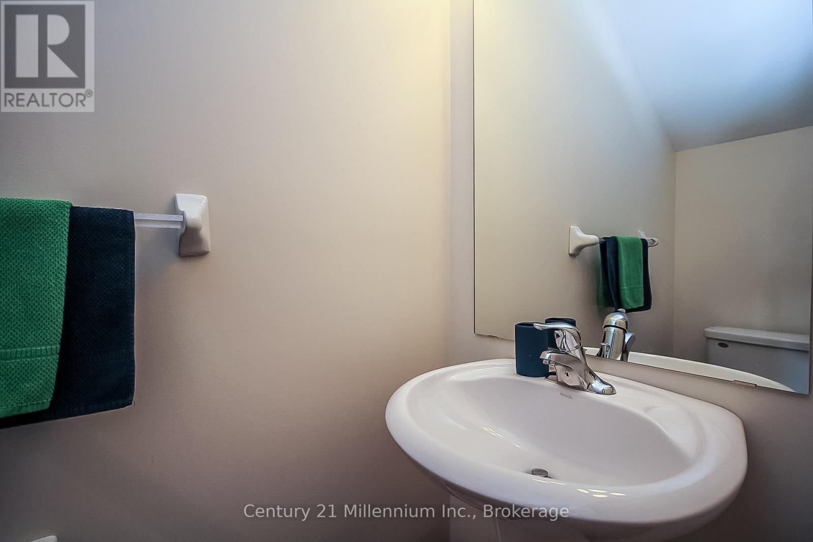 Photo 32 of 7 104 Farm Gate Road, Blue Mountains ON