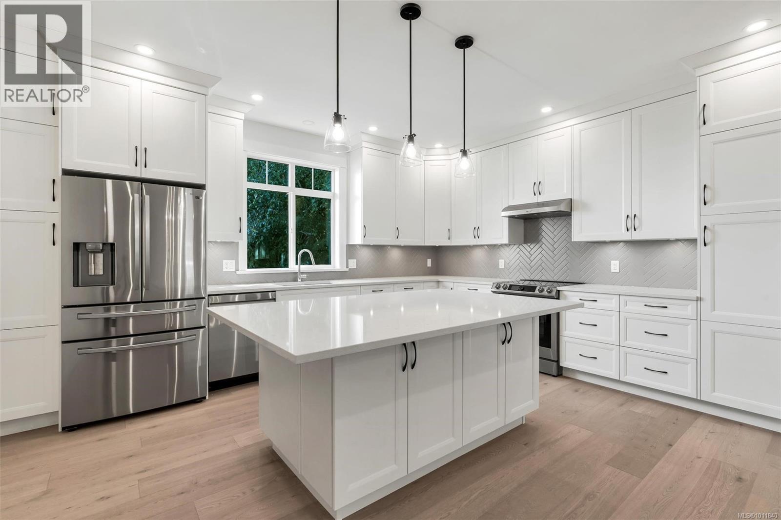  540 Bickford Way, Mill Bay