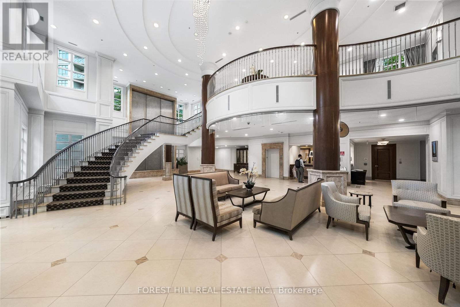 Photo 3 of 209 10 Bloorview Place, Toronto ON