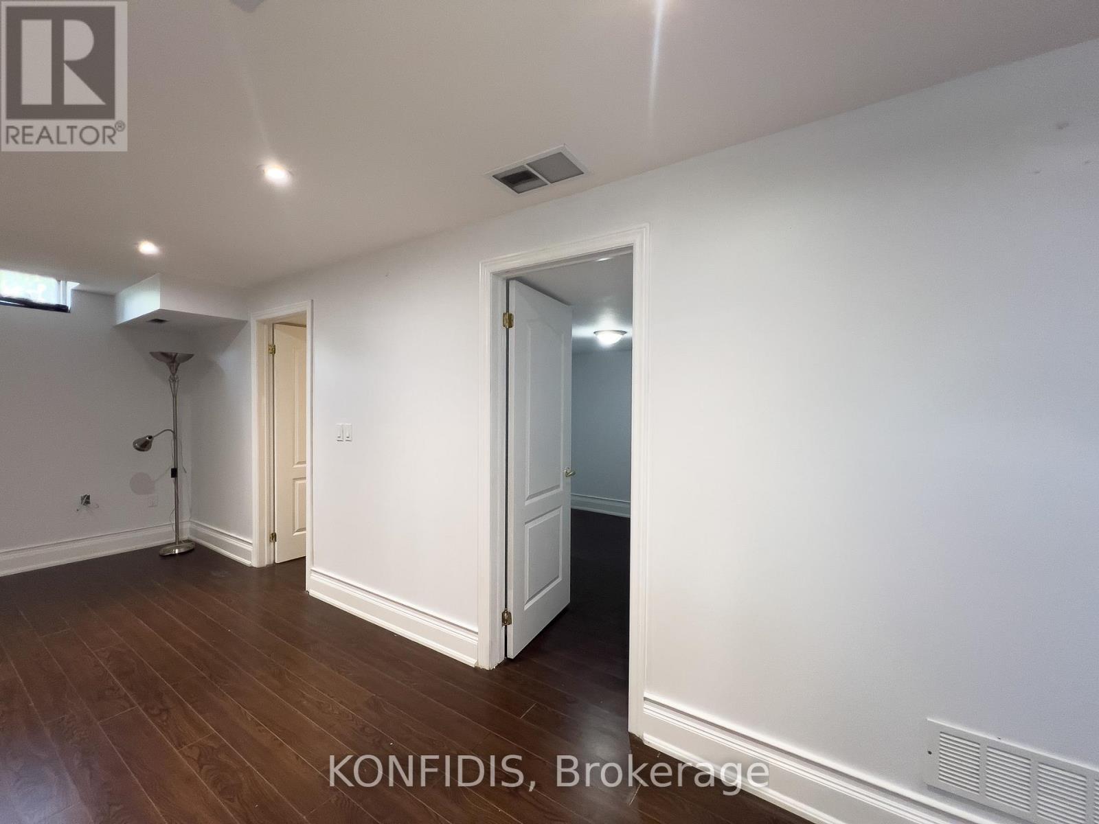 Single Family House for Sale in  MINTWOOD ROAD Vaughan (Patterson) 