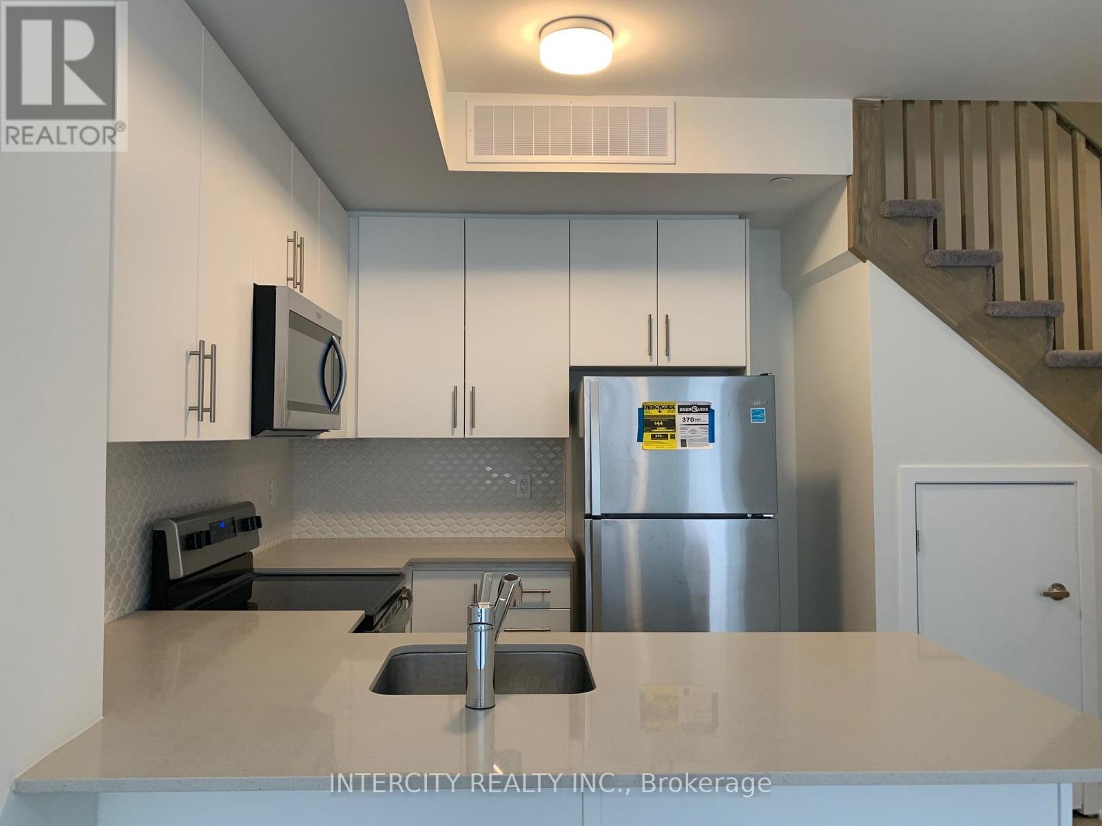 Photo 26 of 3409 Ridgeway Drive, Mississauga ON