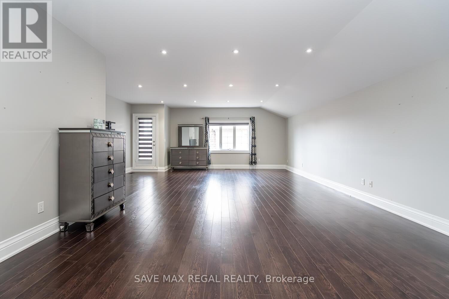 Photo 18 of 376 Torrey Pines Road, Vaughan ON