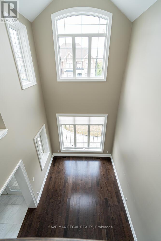 Photo 19 of 376 Torrey Pines Road, Vaughan ON