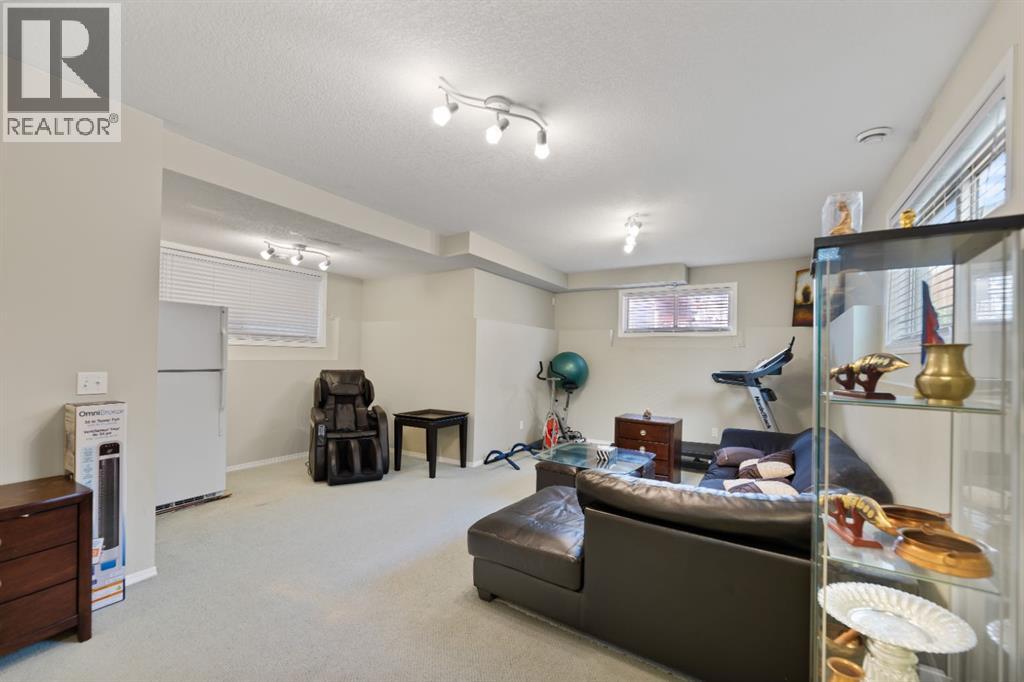 Single Family House Bi-level for Sale in  Covebrook Close NE Coventry Hills Calgary 