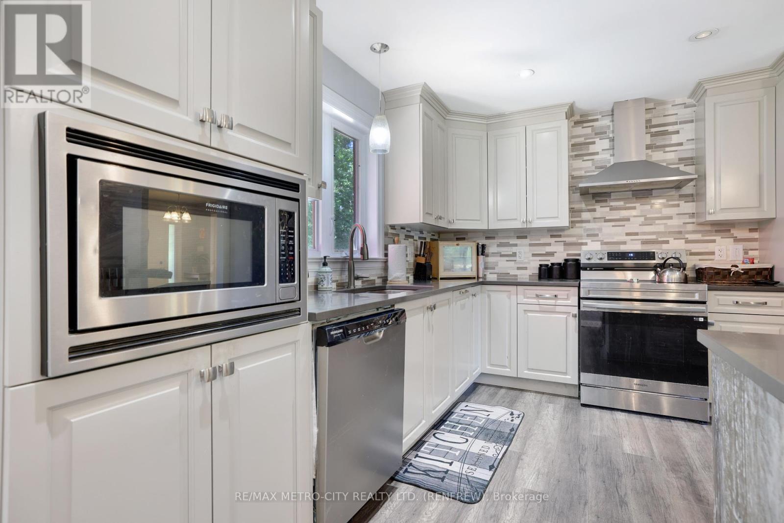Photo 10 of 2457 Burnstown Road, Mcnab Braeside ON