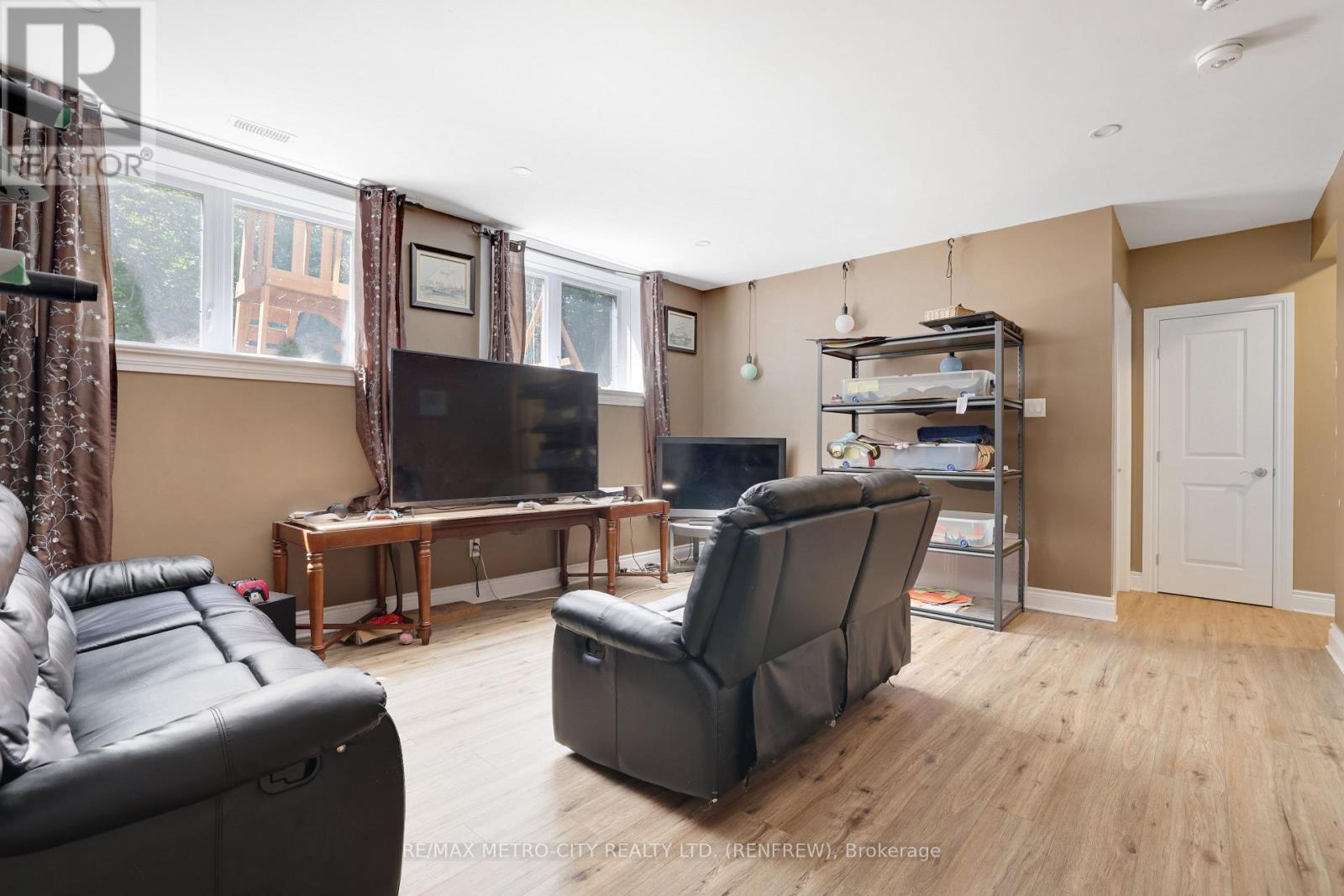 Photo 25 of 2457 Burnstown Road, Mcnab Braeside ON