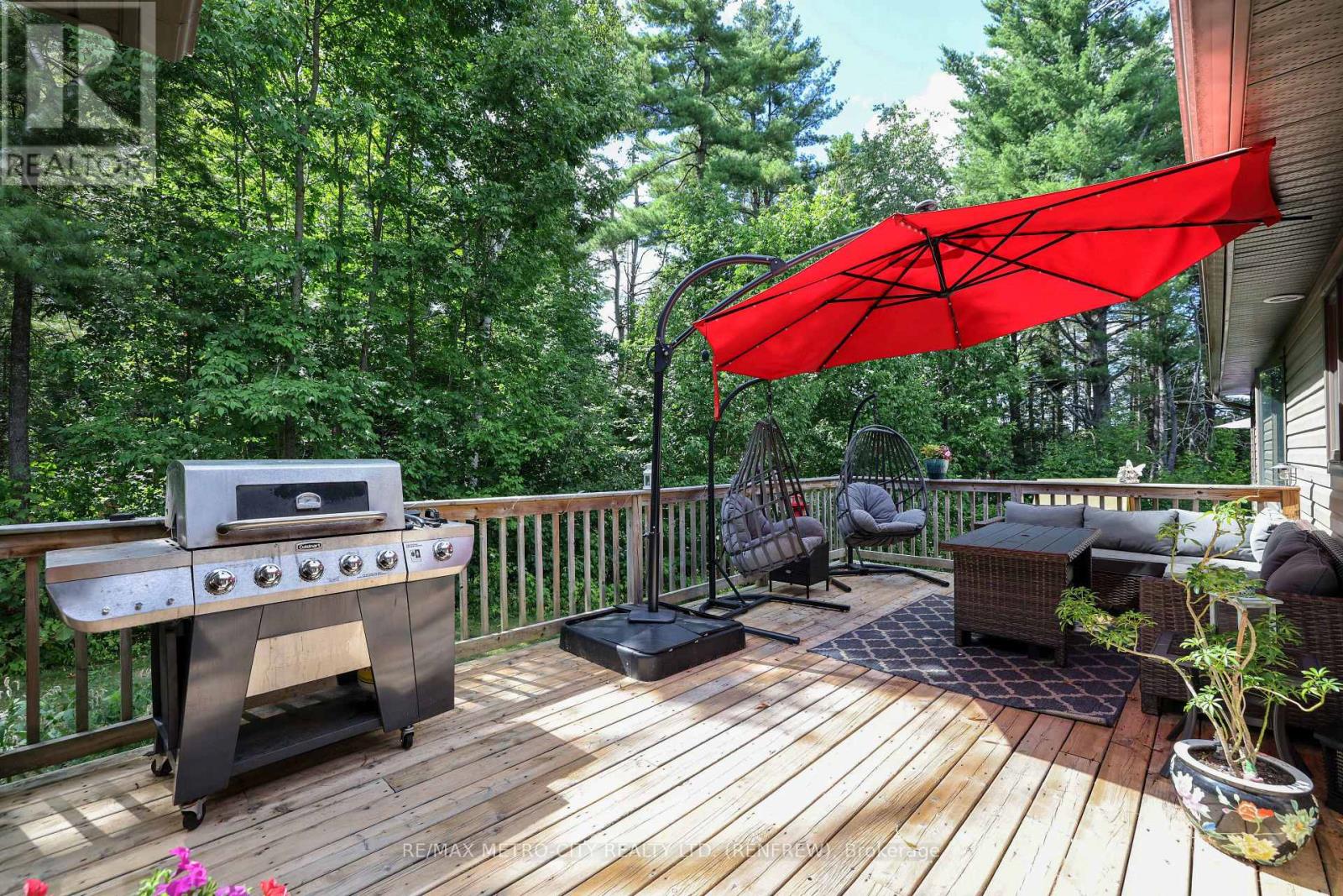 Photo 34 of 2457 Burnstown Road, Mcnab Braeside ON