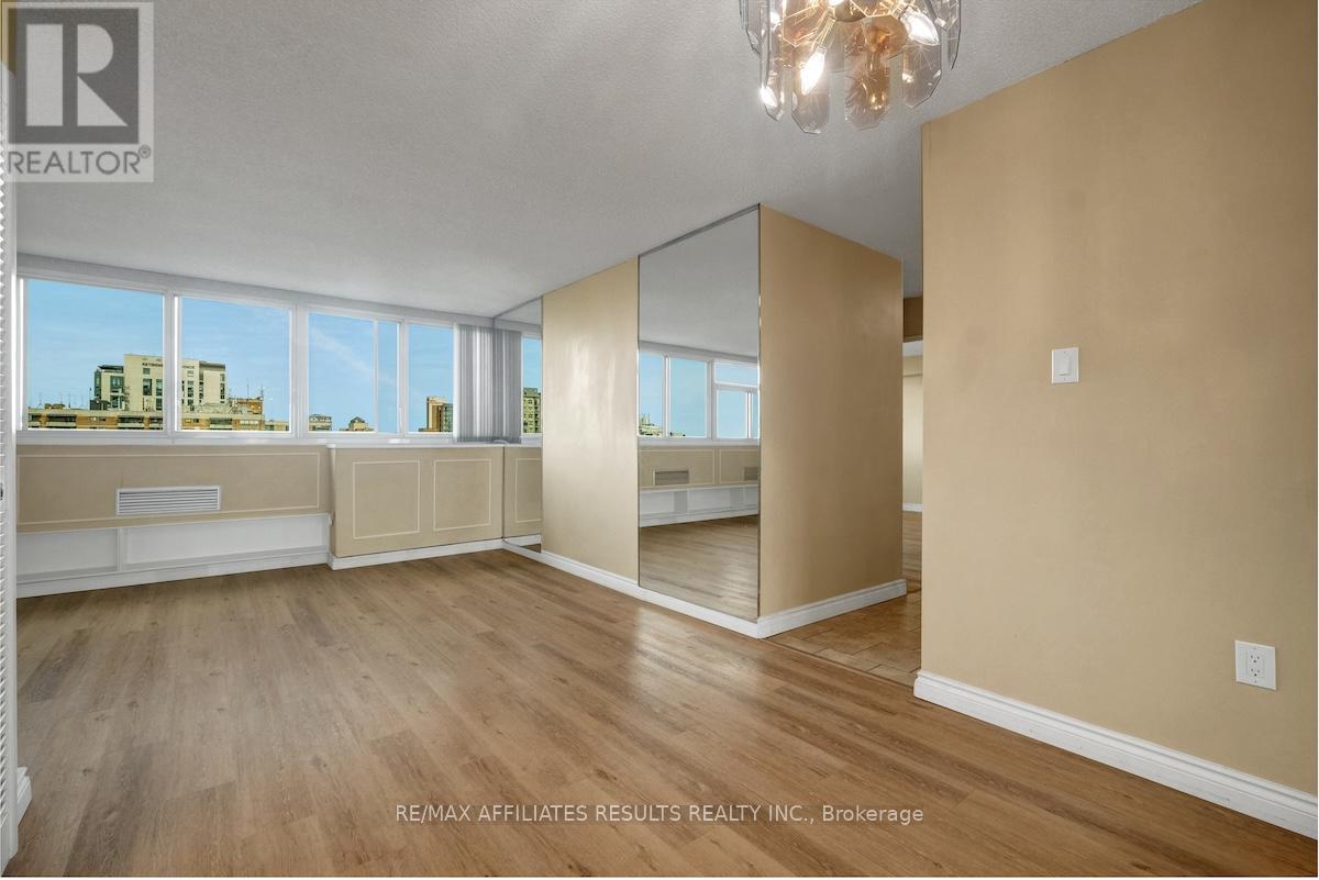 Photo 19 of 1103 500 Laurier Avenue W, Ottawa ON