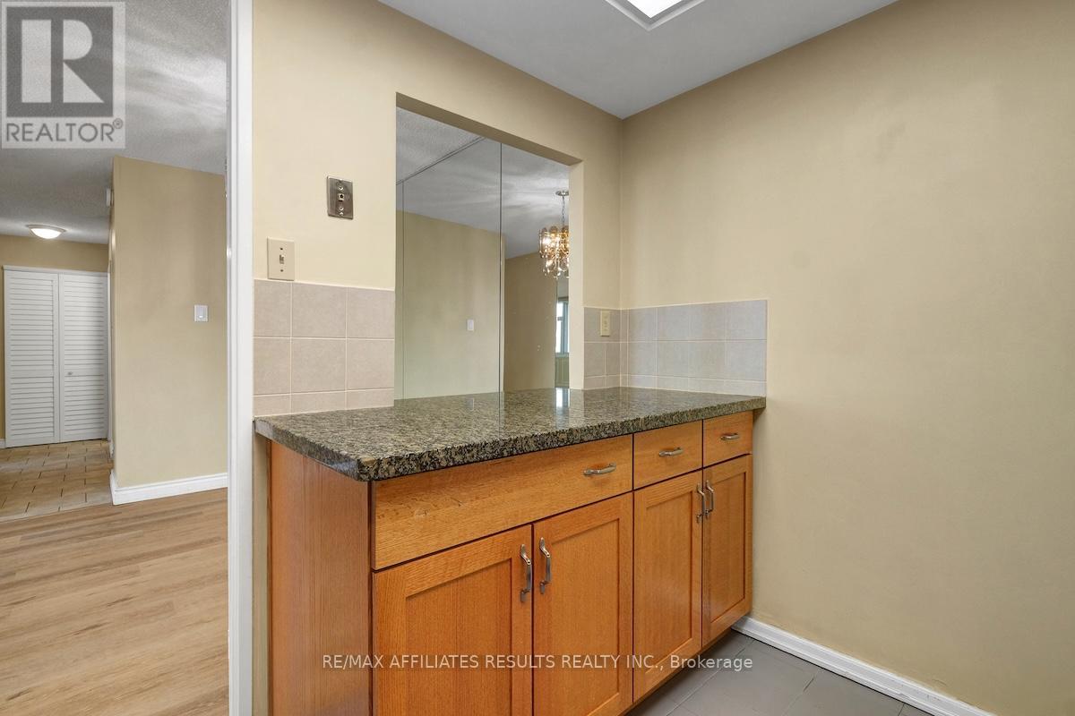 Photo 22 of 1103 500 Laurier Avenue W, Ottawa ON