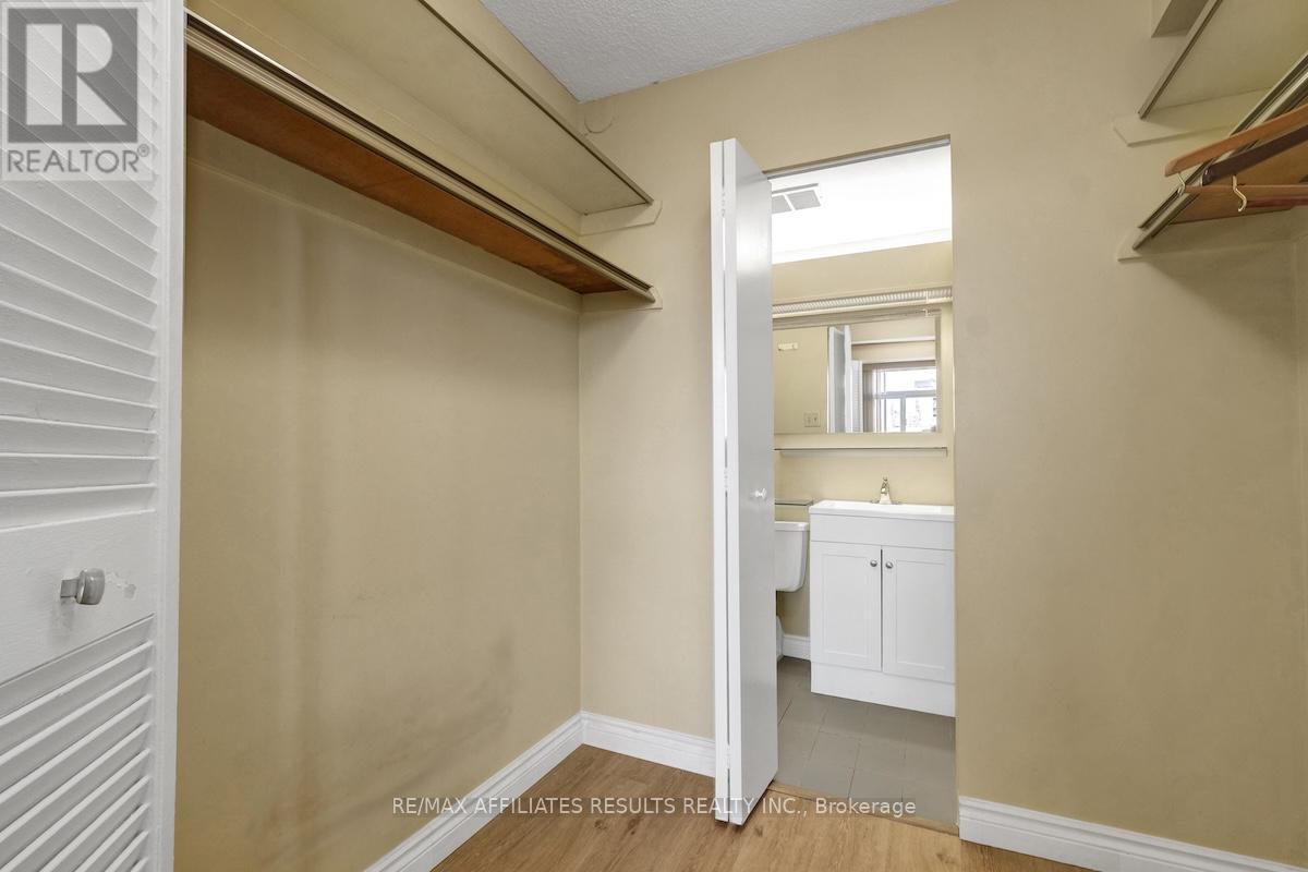 Photo 27 of 1103 500 Laurier Avenue W, Ottawa ON