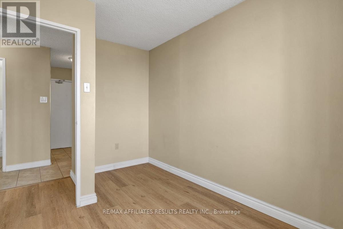 Photo 30 of 1103 500 Laurier Avenue W, Ottawa ON