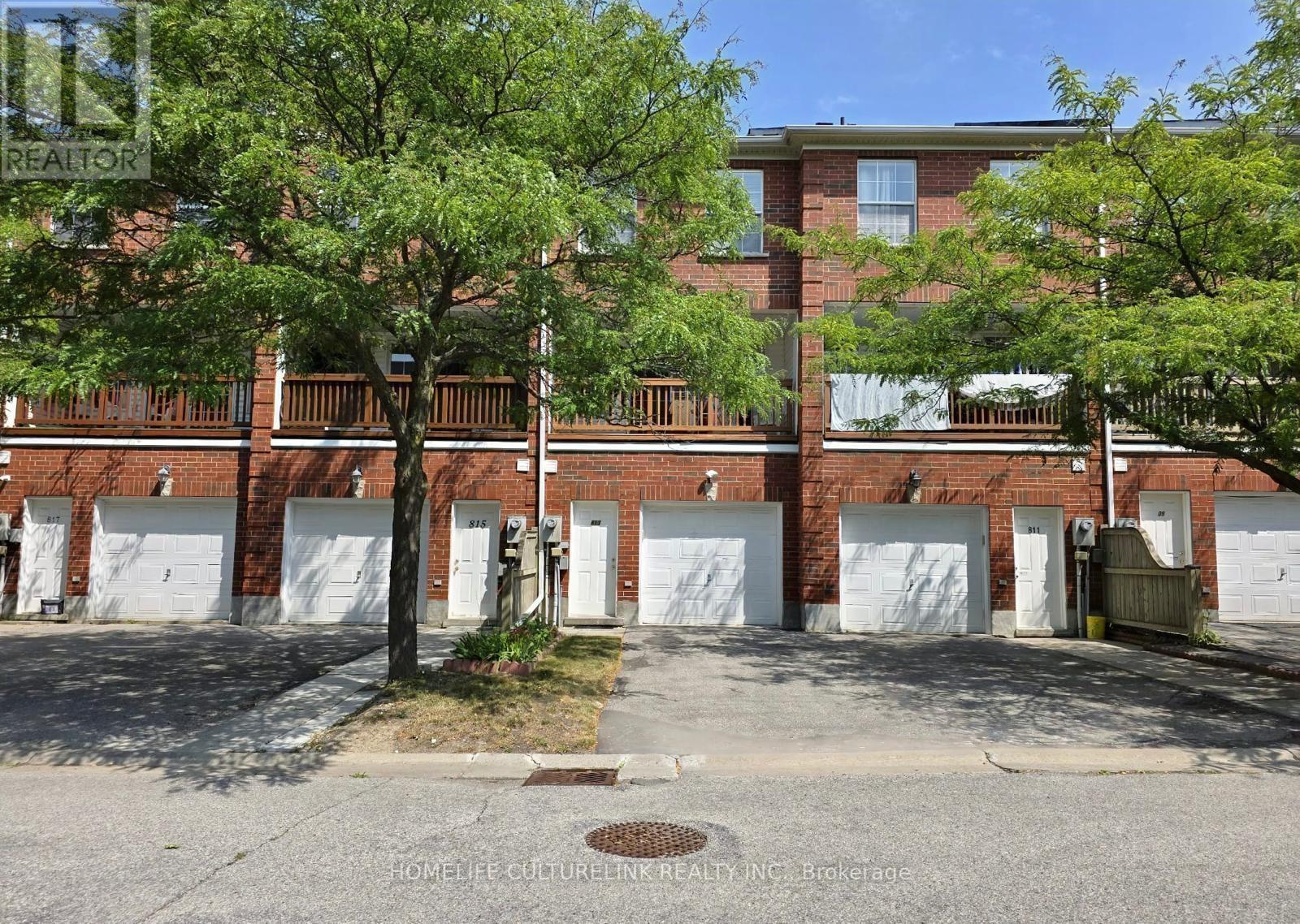 Photo 25 of 813 Sandhurst Circle, Toronto ON